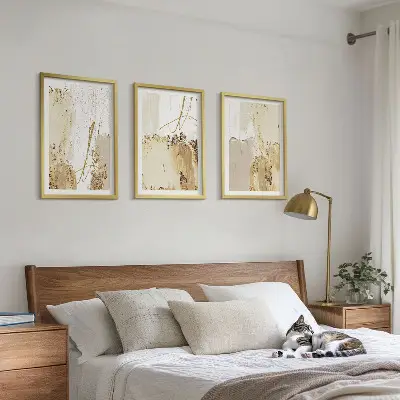 Gerahmtes Bilderset mit abstrakten Mustern in Beige und Weiß