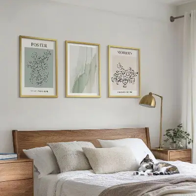 Blumen in einer modernen Vase 3er-Set mit Rahmen