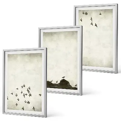 Gerahmtes Bilderset Vögel im Flug im minimalistischen Stil