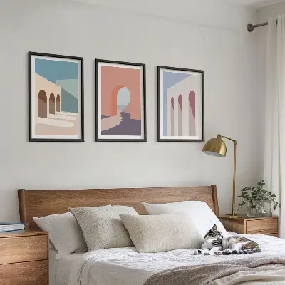 Gerahmtes Bilderset mit Architekturgrafiken in Pastellfarben