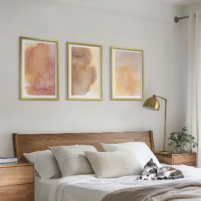 Gerahmtes Bilderset mit warmen, farbenfrohen Aquarelltexturen