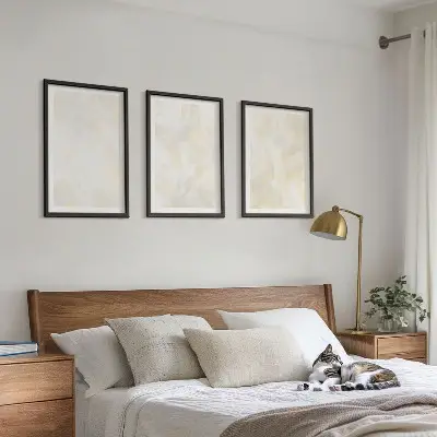Gerahmtes Bilderset mit hellem Strukturfarbendesign