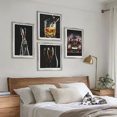 Wanddeko-Set mit Motiv Frauenbeine, Rosenwagen und Wein