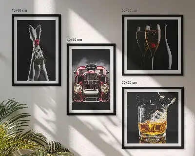 Wanddeko-Set mit Motiv Frauenbeine, Rosenwagen und Wein