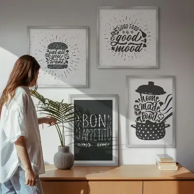 Wanddeko-Set mit Grafiken von Lebensmitteln und kulinarischen Slogans