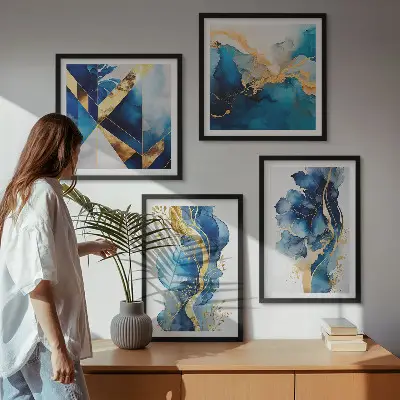 Wanddeko-Set mit blauen abstrakten Mustern