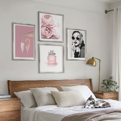 Polyptychon mit rahmen Stilvolle pinkfarbene Accessoires