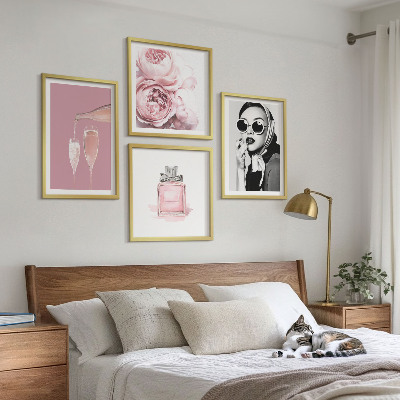 Polyptychon mit rahmen Stilvolle pinkfarbene Accessoires