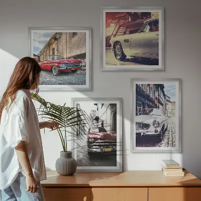 Oldtimer in Städten als gerahmtes mehrteiliges Wandbild