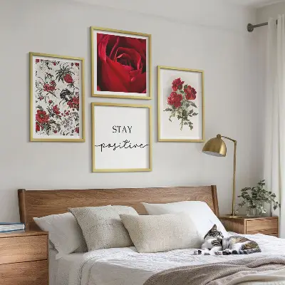 Wanddeko-Set mit Inschrift und roten Rosen
