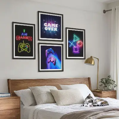 Polyptychon mit Rahmen Motiv mit Gamepads und Spielersymbolen