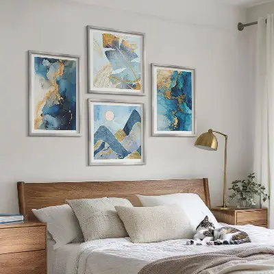 Polyptychon Goldmuster in den blauen Bergen mit Rahmen