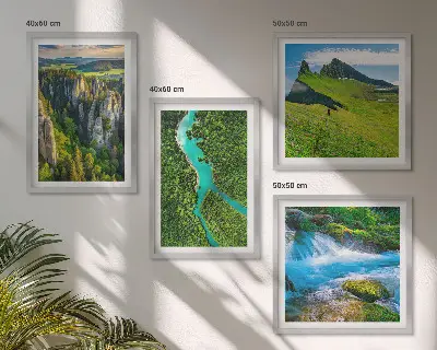 Grüne Berge, Flussfelsen Polyptychon mit Rahmen