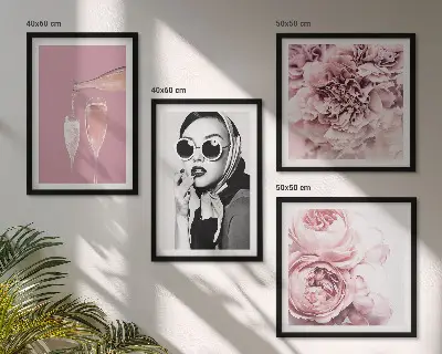 Wanddeko-Set mit Blumenmotiven wie Pfingstrosen und Rosen für ein elegantes Ambiente