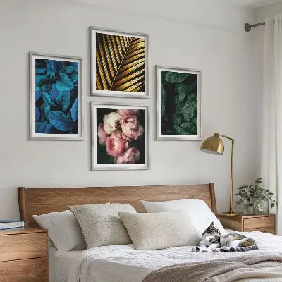 Wanddeko-Set mit Blättern und Blüten in verschiedenen Farben