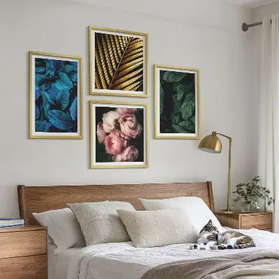Wanddeko-Set mit Blättern und Blüten in verschiedenen Farben