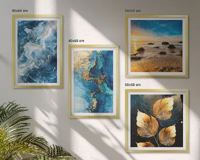 Polyptychon mit Rahmen mit blau-goldenen Mustern