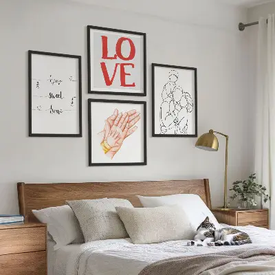 Familienillustration als Hausschild in Form eines Polyptychons mit Rahmen