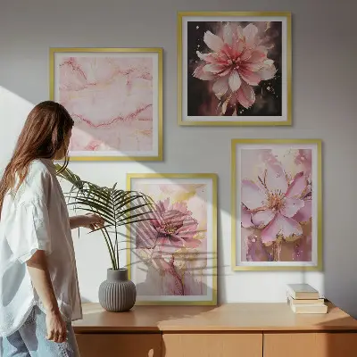 Wanddeko-Set mit Blumenarrangements aus weißen Rosen