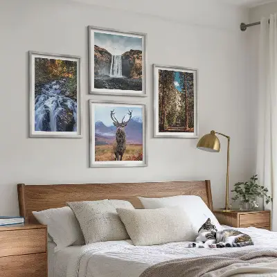 Wandbild Wasserfall im Wald mit Hirsch fünfteiliges Set im Rahmen