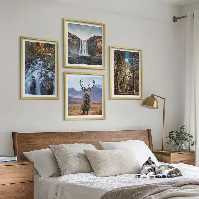 Wandbild Wasserfall im Wald mit Hirsch fünfteiliges Set im Rahmen