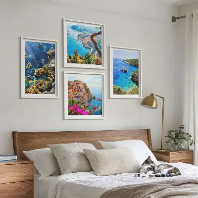 Wanddeko-Set mit Meerblick und farbenfrohen Häusern