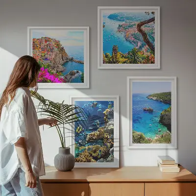 Wanddeko-Set mit Meerblick und farbenfrohen Häusern