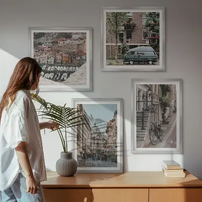 Stadtansichten von Gebäuden als gerahmtes Polyptychon