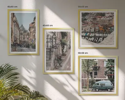 Stadtansichten von Gebäuden als gerahmtes Polyptychon