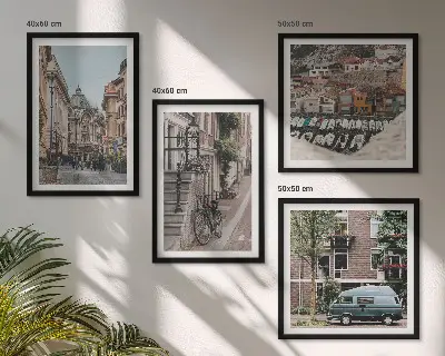 Stadtansichten von Gebäuden als gerahmtes Polyptychon