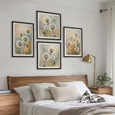 Löwenzahnblüten und pastellfarbene Gräser als mehrteiliges Wandbild mit Rahmen