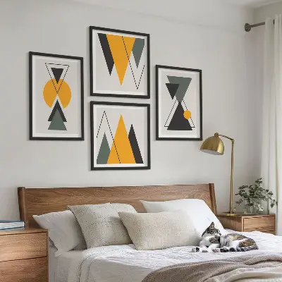 Abstrakte geometrische Formen als gerahmtes Polyptychon