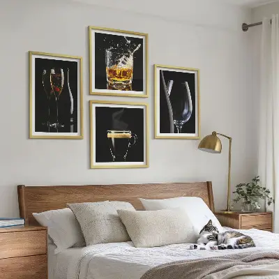 Wanddeko-Set mit Motiven zu Whisky, Wein, Champagner und Kaffee