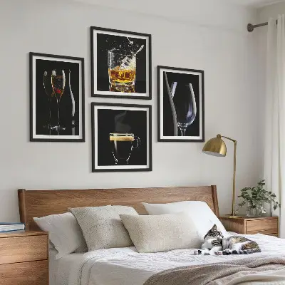 Wanddeko-Set mit Motiven zu Whisky, Wein, Champagner und Kaffee