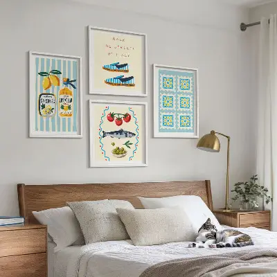 Polyptychon mit Rahmen mit Fruchtmotiven im italienischen Stil
