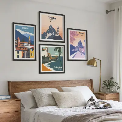 Illustrationen zur Retro-Architektur der Berge als gerahmtes Polyptychon