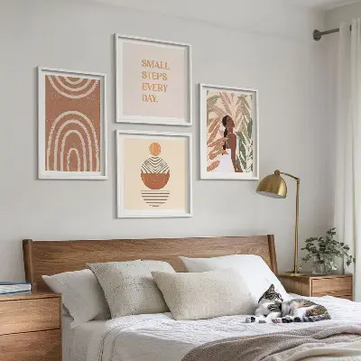 Wanddeko-Set mit stilvollen Pflanzenmustern und Geometrie