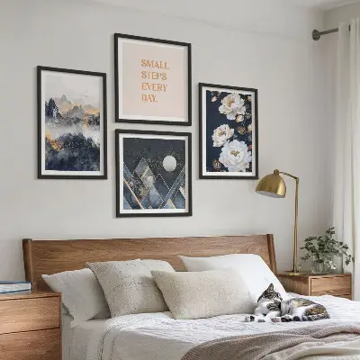 Wanddeko-Set mit abstrakten Bergen und Blumen