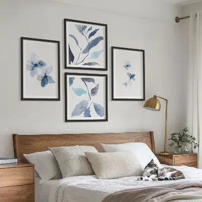 Minimalistische blaue Blumen Polyptychon mit Rahmen