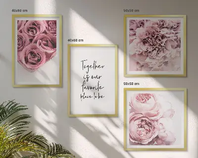 Blumensträuße mit Rosen und Hausinschrift als gerahmtes Polyptychon