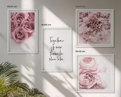 Blumensträuße mit Rosen und Hausinschrift als gerahmtes Polyptychon