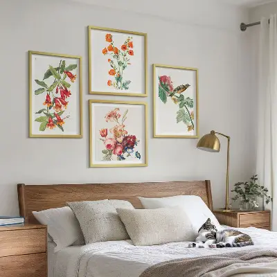 Polyptychon mit Rahmen gemaltes Blumenmotiv mit Retro-Vogel