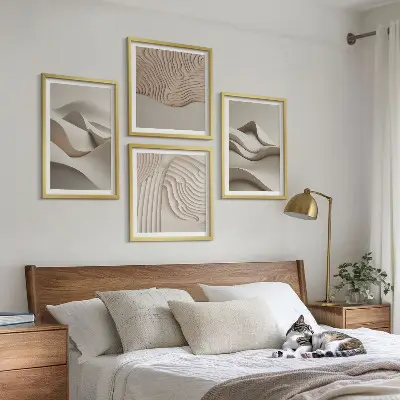 Abstrakte beige Wellen als gerahmtes Polyptychon