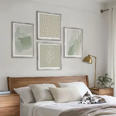 Abstrakte Aquarellpflanzen als Polyptychon mit Rahmen