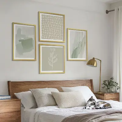 Abstrakte Aquarellpflanzen als Polyptychon mit Rahmen