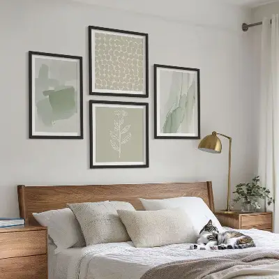 Abstrakte Aquarellpflanzen als Polyptychon mit Rahmen