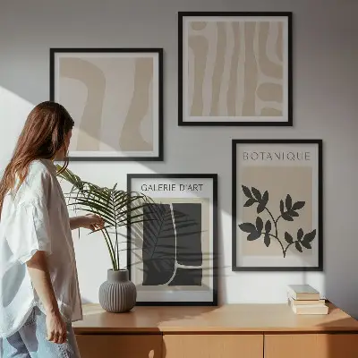 Wanddeko-Set mit abstrakten Pflanzenmotiven