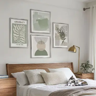 Botanische Boho-Abstraktionen als gerahmtes Polyptychon