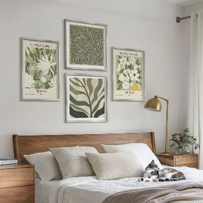 Polyptychon mit Rahmen mit Pflanzenmuster als Boho-Dekoration