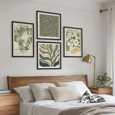 Polyptychon mit Rahmen mit Pflanzenmuster als Boho-Dekoration
